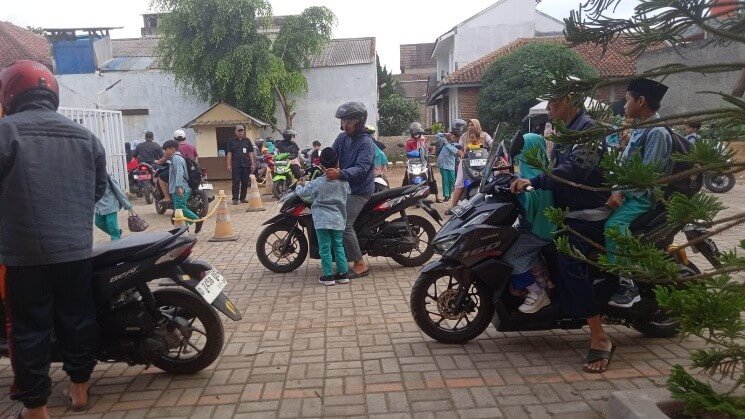 Pagi Yang Cerah di Sekolah Dasar Qur’an (SDQ) Binamulya – Tanimulya Indah