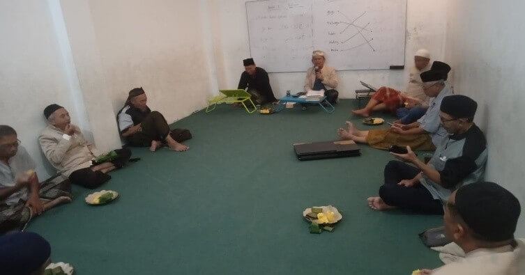 MAJLIS AN’NABA Tanimulya Indah Tetap Bersama Menuju Kebahagiaan di Alam Baka; (Pesantren Lansia berkiprah sejak 2010 di Tanimulya Indah Ngamprah Bandung Barat)