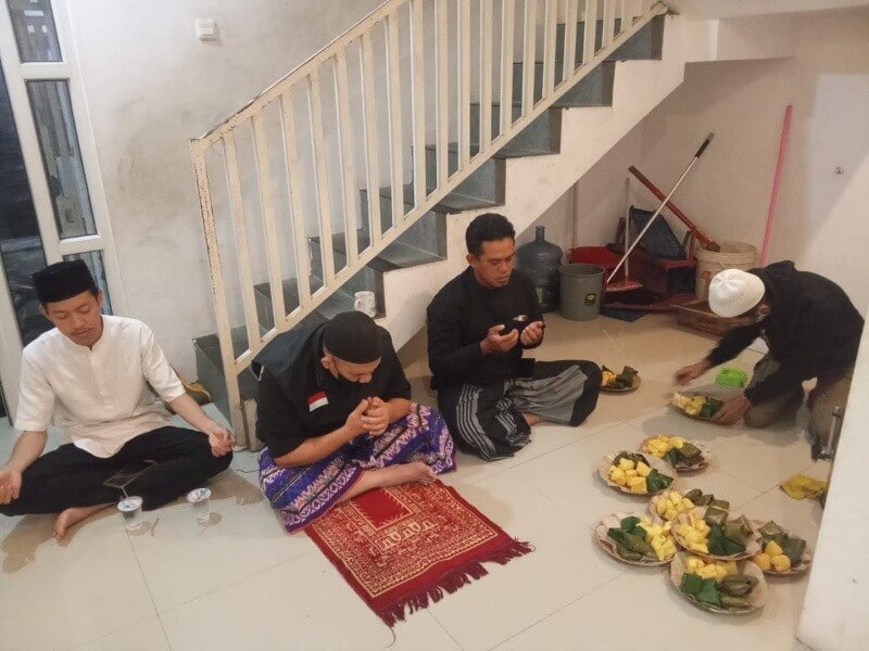 MAJLIS AN’NABA Tanimulya Indah Tetap Bersama Menuju Kebahagiaan di Alam Baka; (Pesantren Lansia berkiprah sejak 2010 di Tanimulya Indah Ngamprah Bandung Barat)