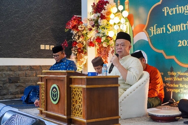 Pesantren Tanimulya Indah Ma’had Al-Istiqlal Kejar 3 Keberkahan Dalam Sehari ;  Gelar Kegiatan Majelis Kubro, Hari Santri Nasional dan Santunan Anak Yatim Bersamaan