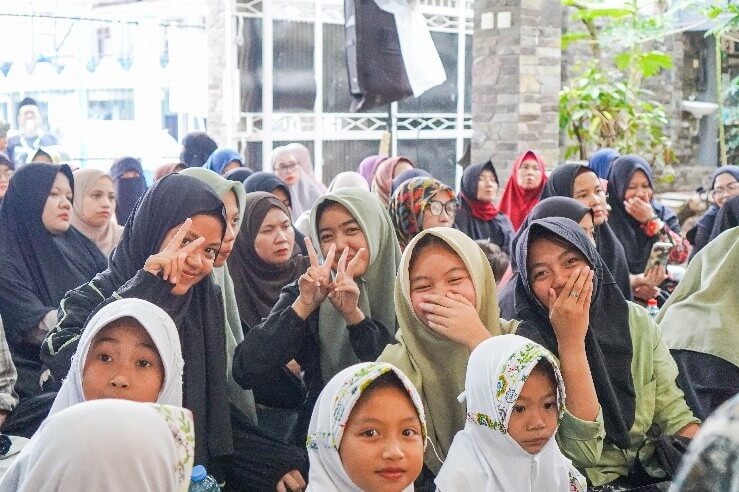 Pesantren Tanimulya Indah Ma’had Al-Istiqlal Kejar 3 Keberkahan Dalam Sehari ;  Gelar Kegiatan Majelis Kubro, Hari Santri Nasional dan Santunan Anak Yatim Bersamaan