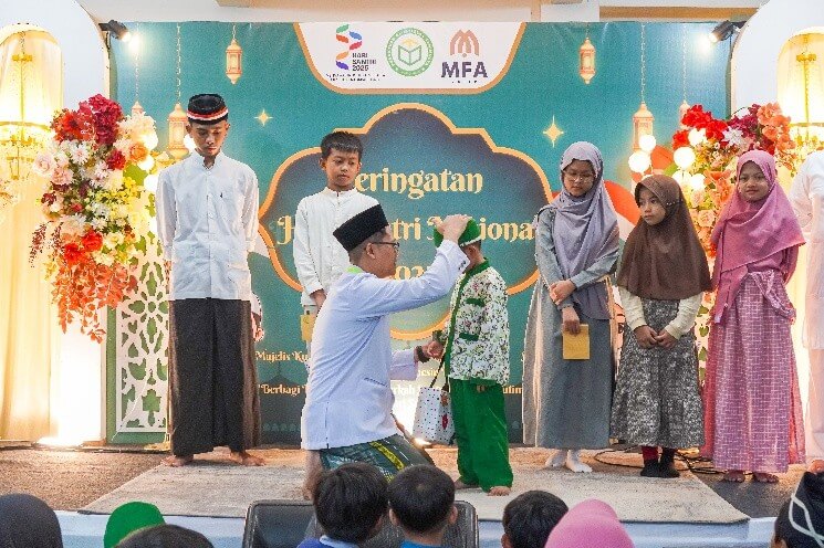 Pesantren Tanimulya Indah Ma’had Al-Istiqlal Kejar 3 Keberkahan Dalam Sehari ;  Gelar Kegiatan Majelis Kubro, Hari Santri Nasional dan Santunan Anak Yatim Bersamaan
